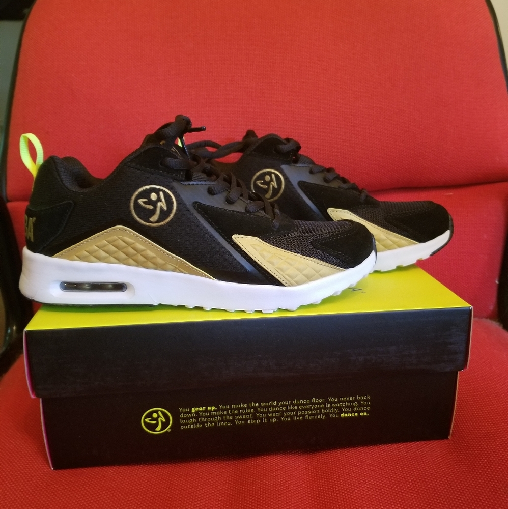 Zumba Air Stud Lo Shoes in Gold